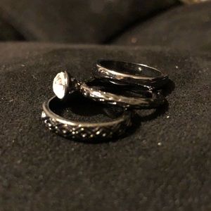 Black Ring Set